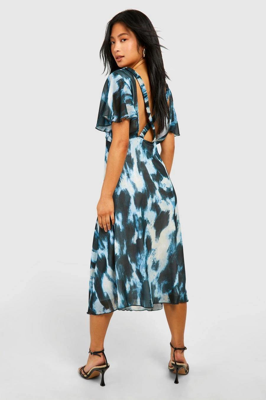 BOOHOO Petite Chiffon Print Angel Sleeve Midaxi 2 BOOHOO Petite Chiffon Print Angel Sleeve Midaxi - Image 2
