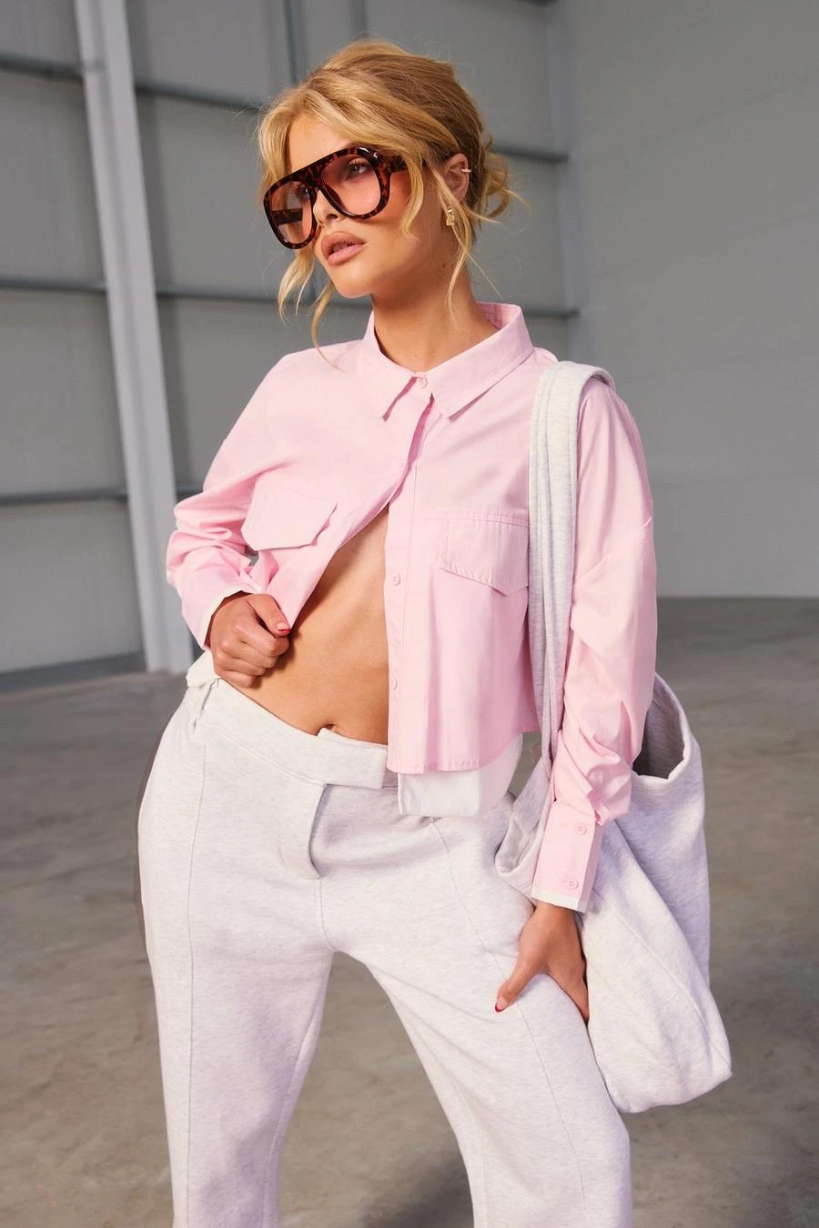 BOOHOO Double Pocket Contrast Boxy Crop Shirt 1 BOOHOO Double Pocket Contrast Boxy Crop Shirt