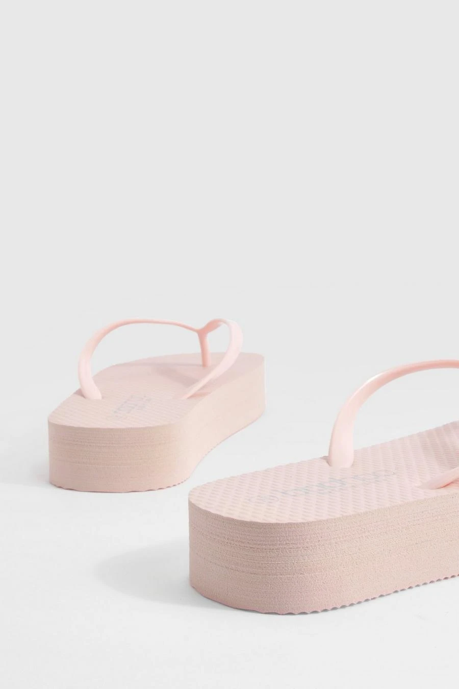 BOOHOO Round Toe Platform Flip Flops 4 BOOHOO Round Toe Platform Flip Flops - Image 4