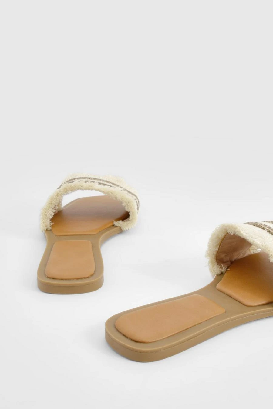 BOOHOO Fringe Detail Sliders 3 BOOHOO Fringe Detail Sliders - Image 3