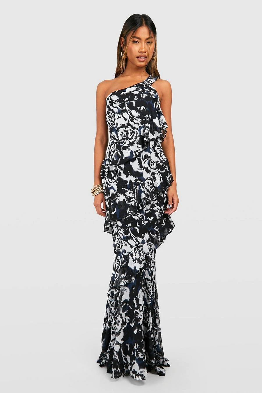BOOHOO Chiffon Printed One Shoulder Maxi Dress 3 BOOHOO Chiffon Printed One Shoulder Maxi Dress - Image 3