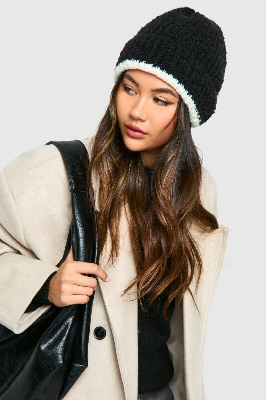 BOOHOO Contrast Fluffy Knitted Beanie 1 BOOHOO Contrast Fluffy Knitted Beanie