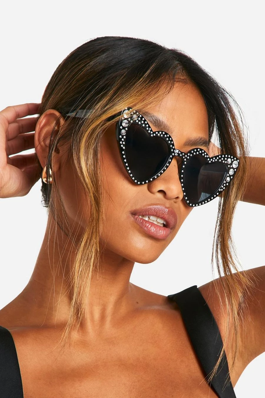 BOOHOO Diamante Heart Shape Sunglasses 1 BOOHOO Diamante Heart Shape Sunglasses