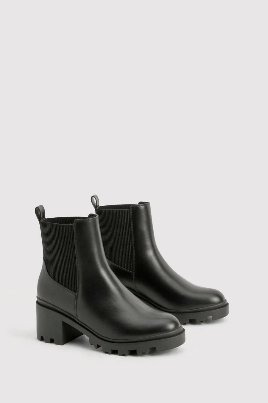 BOOHOO Elastic Detail Heeled Chelsea Boot 2 BOOHOO Elastic Detail Heeled Chelsea Boot - Image 2