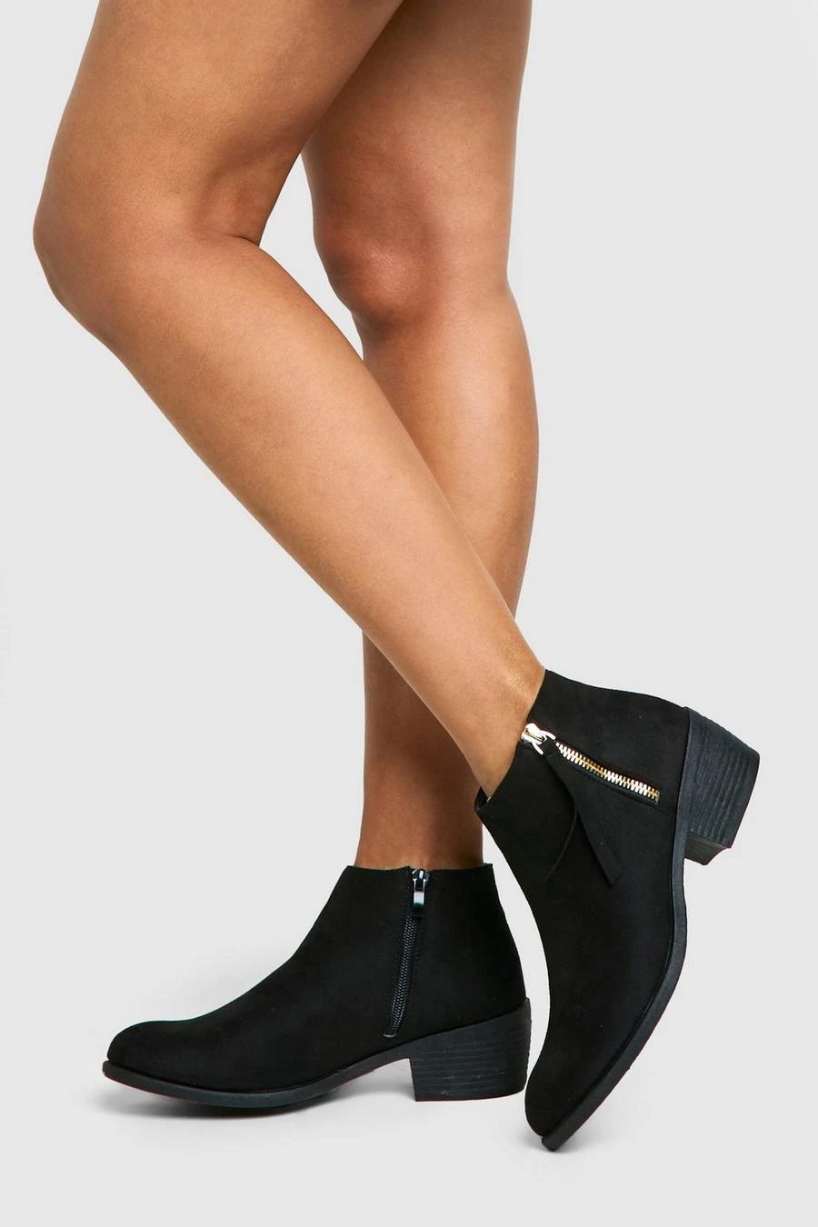 BOOHOO Faux Suede Zip Side Round Toe Chelsea Boots 1 BOOHOO Faux Suede Zip Side Round Toe Chelsea Boots