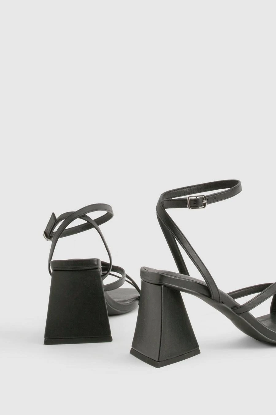 BOOHOO Flared Heel Crossover Sandals 4 BOOHOO Flared Heel Crossover Sandals - Image 4