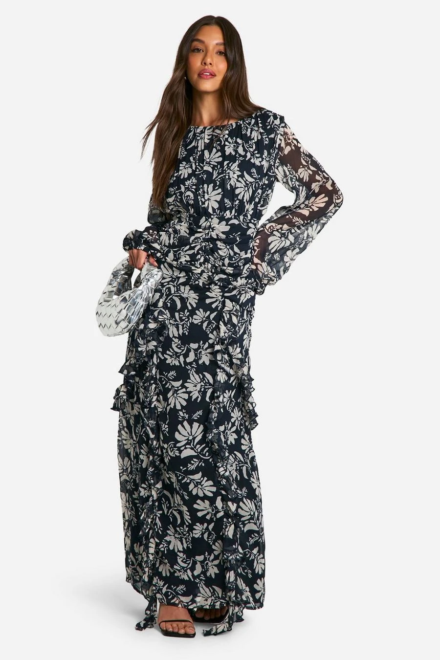 BOOHOO Floral Crinkle Chiffon Ruffle Maxi Dress 3 BOOHOO Floral Crinkle Chiffon Ruffle Maxi Dress - Image 3