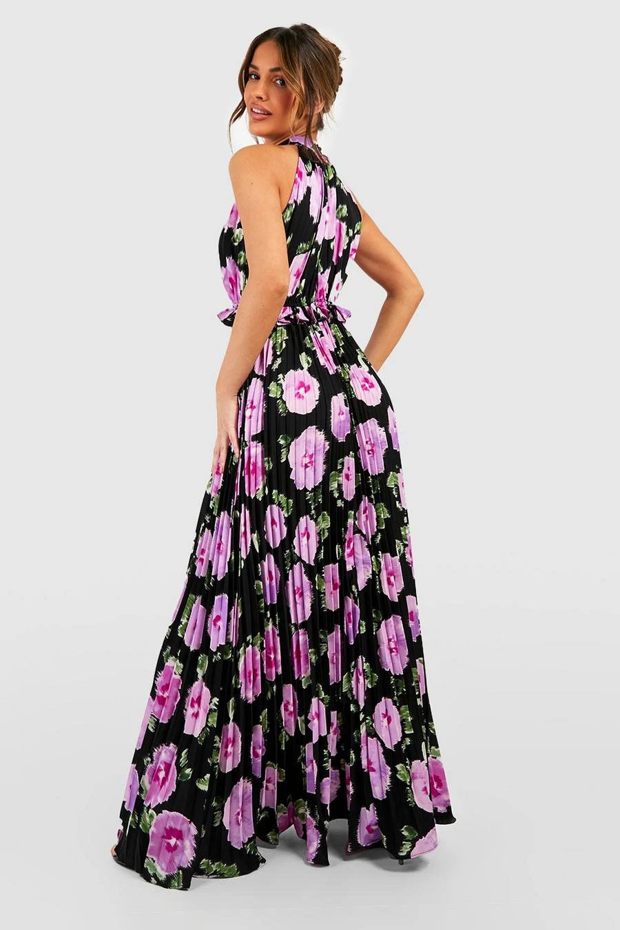 BOOHOO Floral Print Pleated High Neck Maxi Dress 2 BOOHOO Floral Print Pleated High Neck Maxi Dress - Image 2