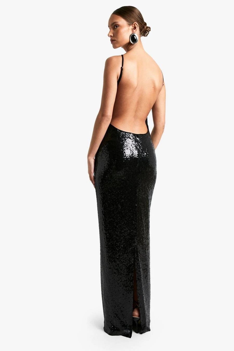 BOOHOO Halter Neck Cut Out Sequin Maxi Dress 2 BOOHOO Halter Neck Cut Out Sequin Maxi Dress - Image 2