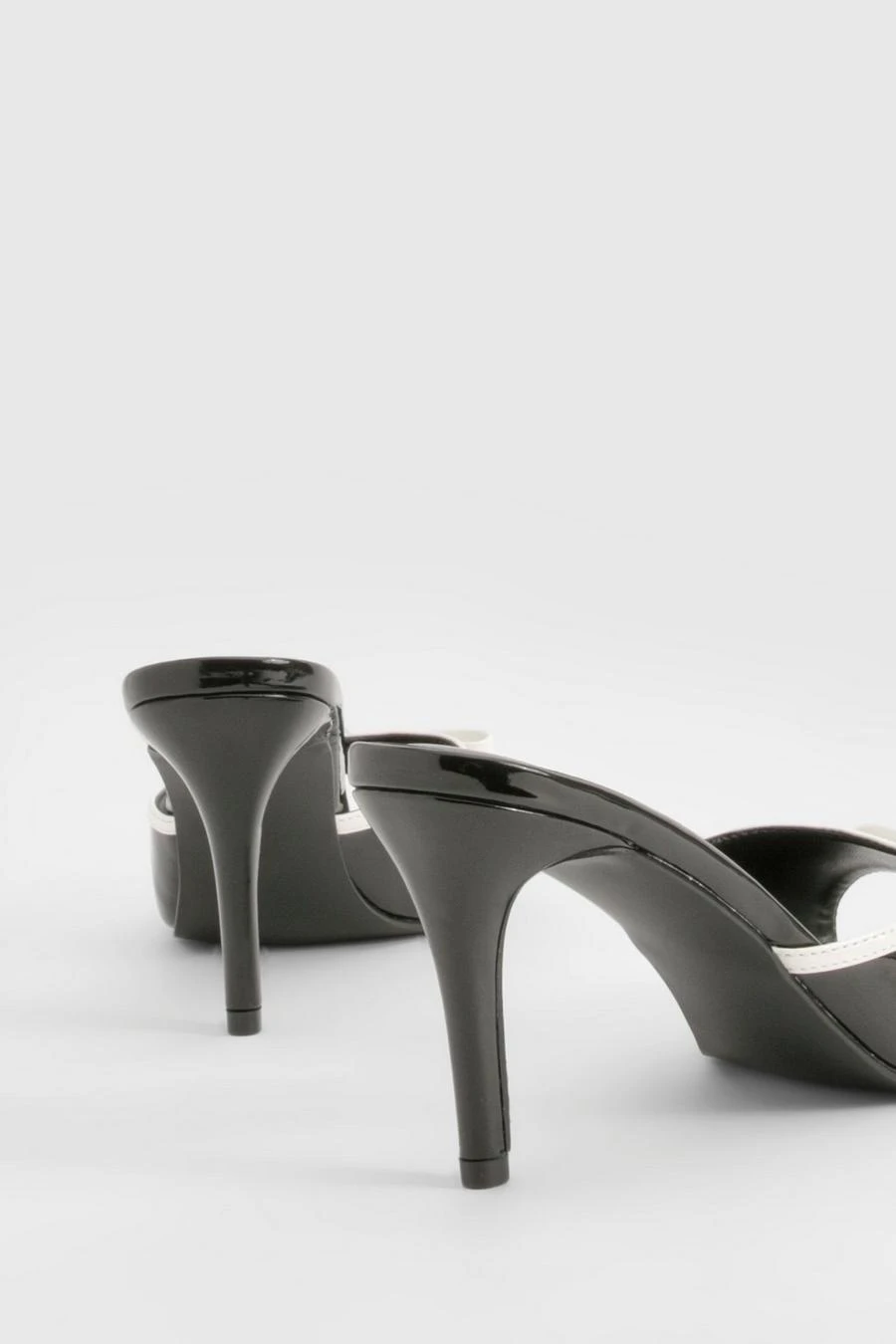 BOOHOO Patent Contrast Bow Heeled Mules 4 BOOHOO Patent Contrast Bow Heeled Mules - Image 4