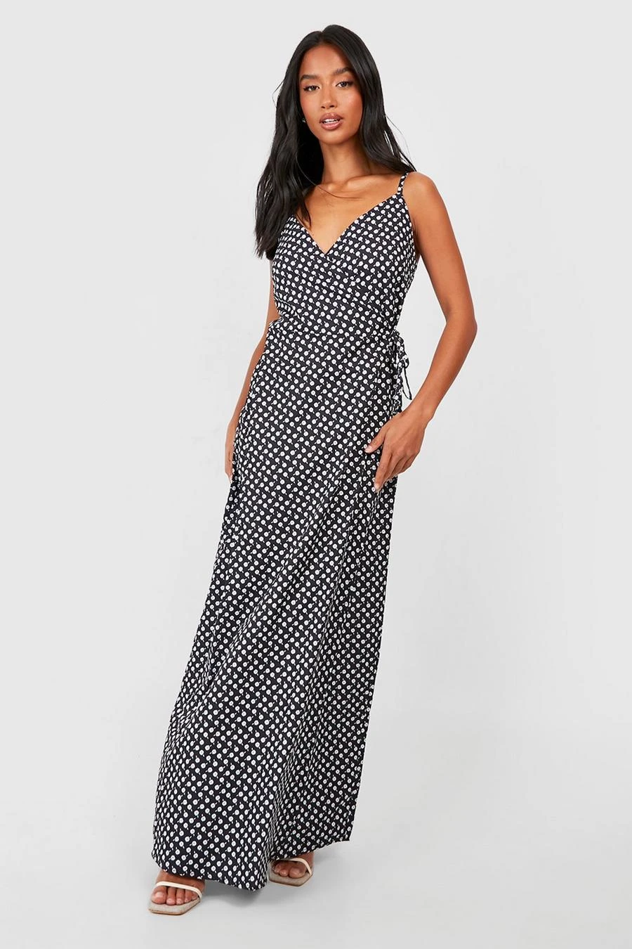 BOOHOO Petite Ditsy Floral Wrap Maxi Dress 3 BOOHOO Petite Ditsy Floral Wrap Maxi Dress - Image 3
