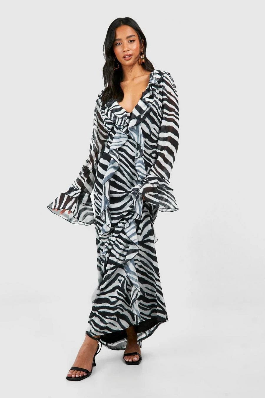 BOOHOO Petite Plunge Ruffle Flare Sleeve Woven Maxi Dress 1 BOOHOO Petite Plunge Ruffle Flare Sleeve Woven Maxi Dress