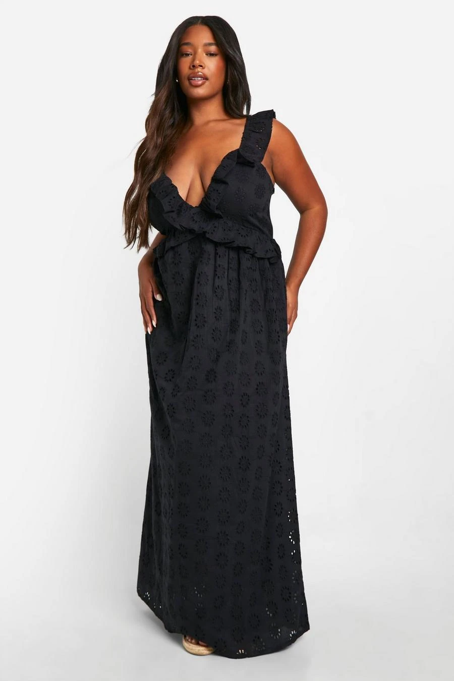 BOOHOO Plus Broderie Ruffle Plunge Maxi Dress 1 BOOHOO Plus Broderie Ruffle Plunge Maxi Dress
