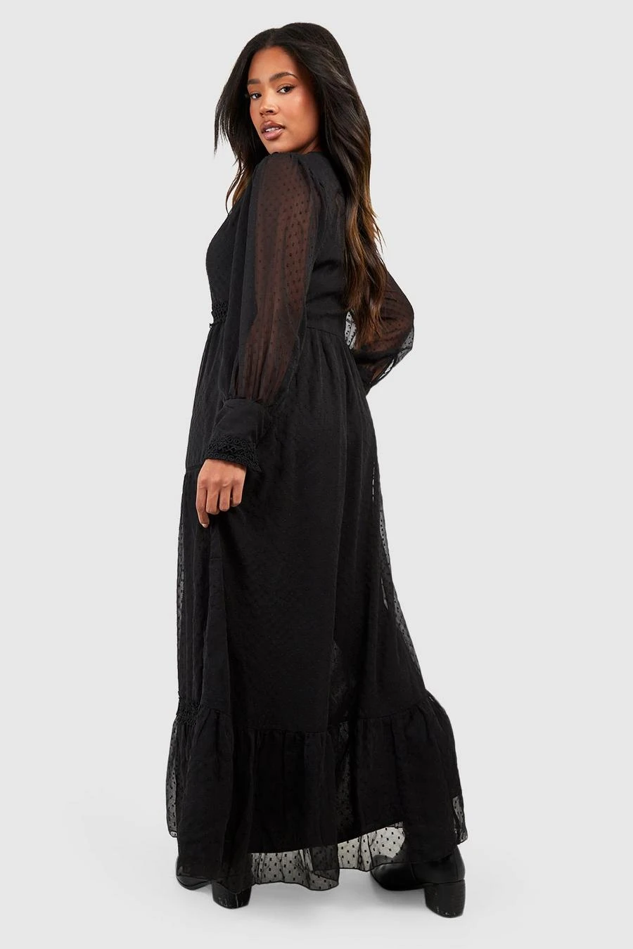 BOOHOO Plus Dobby Trim Detail Maxi Dress 2 BOOHOO Plus Dobby Trim Detail Maxi Dress - Image 2