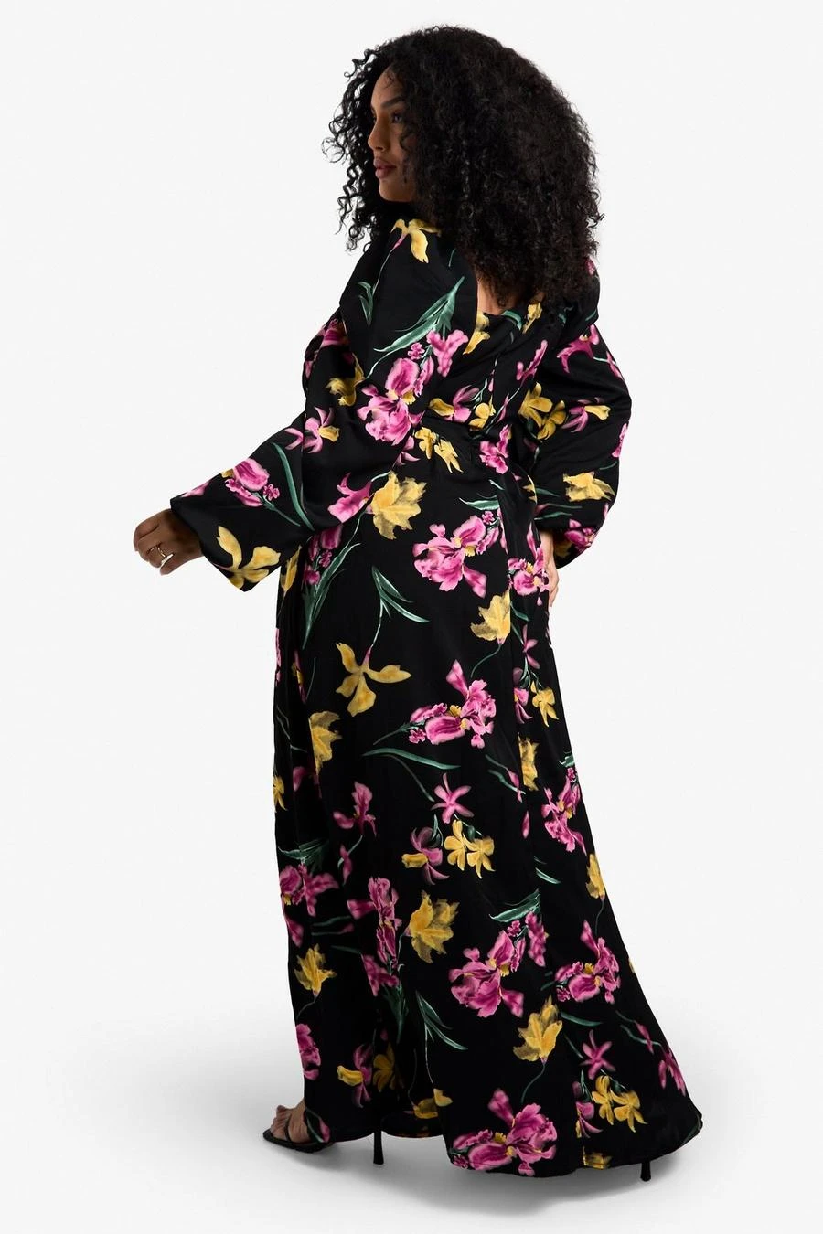 BOOHOO Plus Floral Balloon Sleeve Milkmaid Maxi Dress 2 BOOHOO Plus Floral Balloon Sleeve Milkmaid Maxi Dress - Image 2