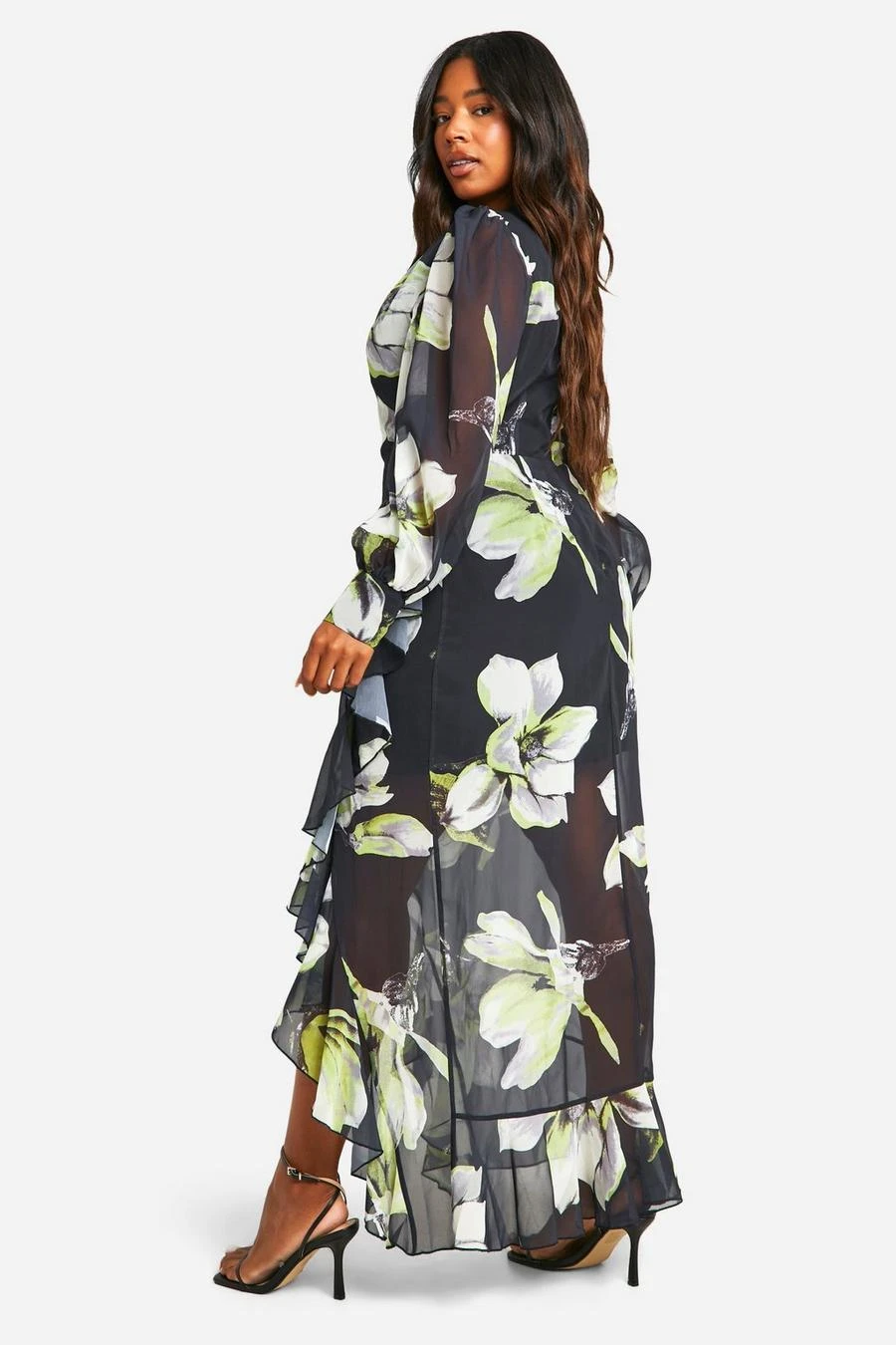 BOOHOO Plus Floral Ruffle Wrap Maxi Dress 2 BOOHOO Plus Floral Ruffle Wrap Maxi Dress - Image 2