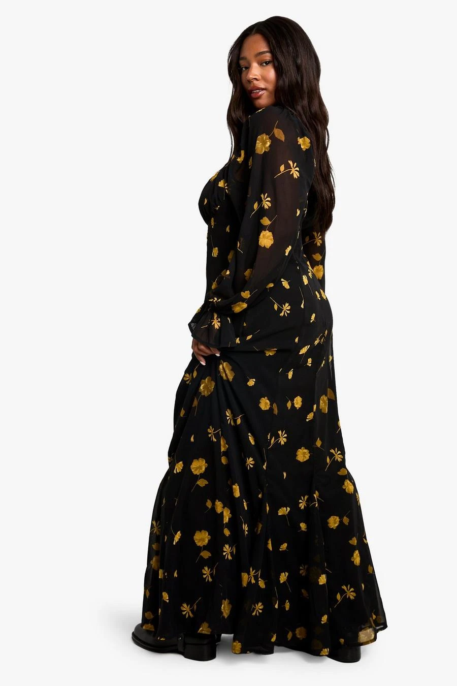 BOOHOO PLUS LONG SLEEVE SMOCK MAXI DRESS 2 BOOHOO PLUS LONG SLEEVE SMOCK MAXI DRESS - Image 2