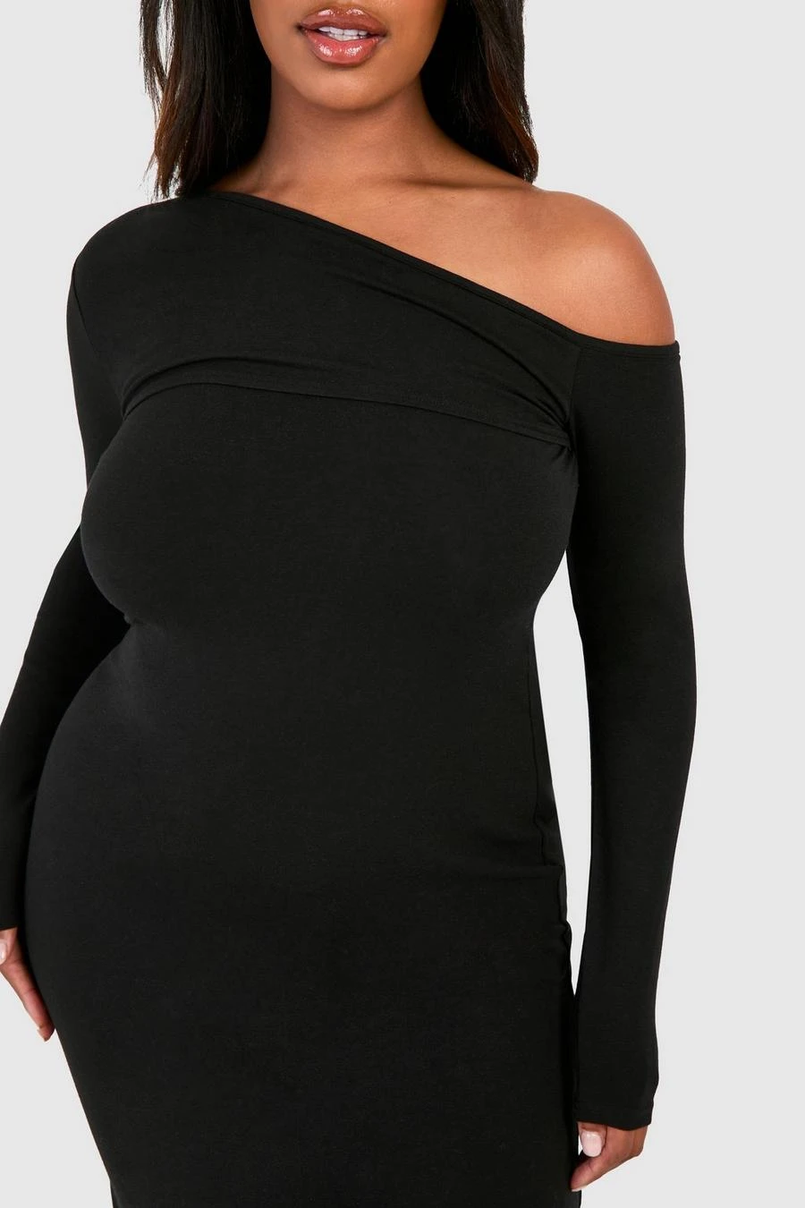 BOOHOO Plus Ruched Bardot Long Sleeve Maxi Dress 4 BOOHOO Plus Ruched Bardot Long Sleeve Maxi Dress - Image 4