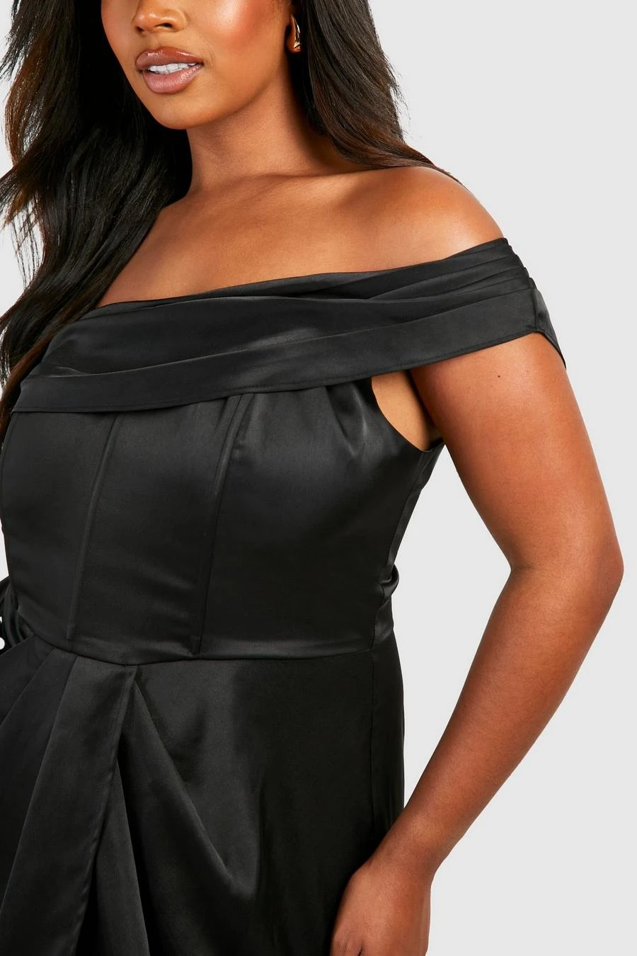 BOOHOO Plus Satin Corset Shoulder Wrap Midi Dress 4 BOOHOO Plus Satin Corset Shoulder Wrap Midi Dress - Image 4