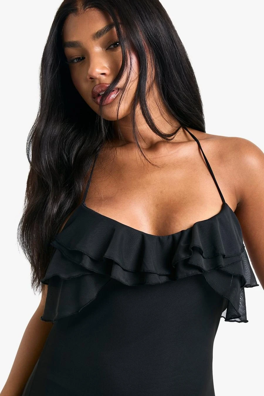 BOOHOO Ruffle Halter Neck Fit And Flare Maxi Dress 4 BOOHOO Ruffle Halter Neck Fit And Flare Maxi Dress - Image 4