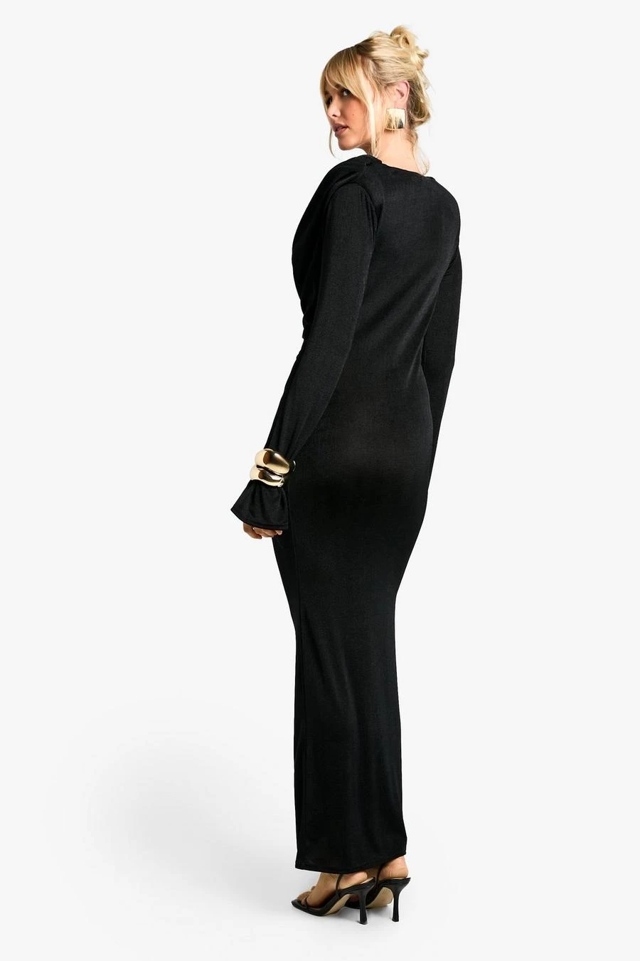 BOOHOO Shoulder Pad Plunge Long Sleeve Maxi Dress 2 BOOHOO Shoulder Pad Plunge Long Sleeve Maxi Dress - Image 2