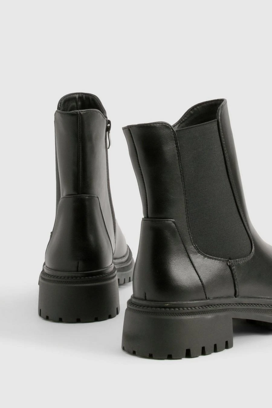 BOOHOO Stretch Panel Chunky Chelsea Boots 4 BOOHOO Stretch Panel Chunky Chelsea Boots - Image 4