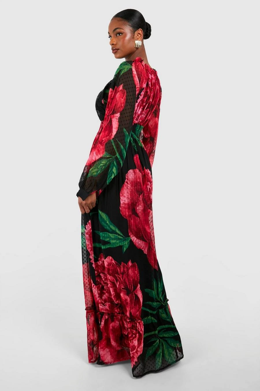 BOOHOO Tall Floral Print Dobby Shirred Maxi Dress 2 BOOHOO Tall Floral Print Dobby Shirred Maxi Dress - Image 2