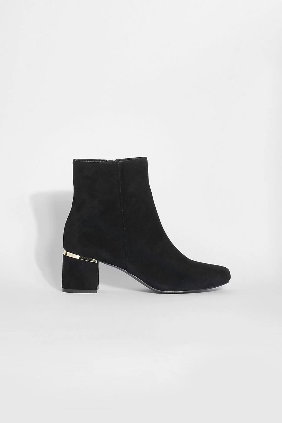 BOOHOO Wide Fit Hardware Detail Block Heel Boots 2 BOOHOO Wide Fit Hardware Detail Block Heel Boots - Image 2