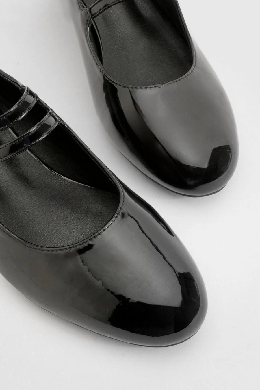 BOOHOO Wide Fit Patent Double Strap Mary Jane Ballets 4 BOOHOO Wide Fit Patent Double Strap Mary Jane Ballets - Image 4