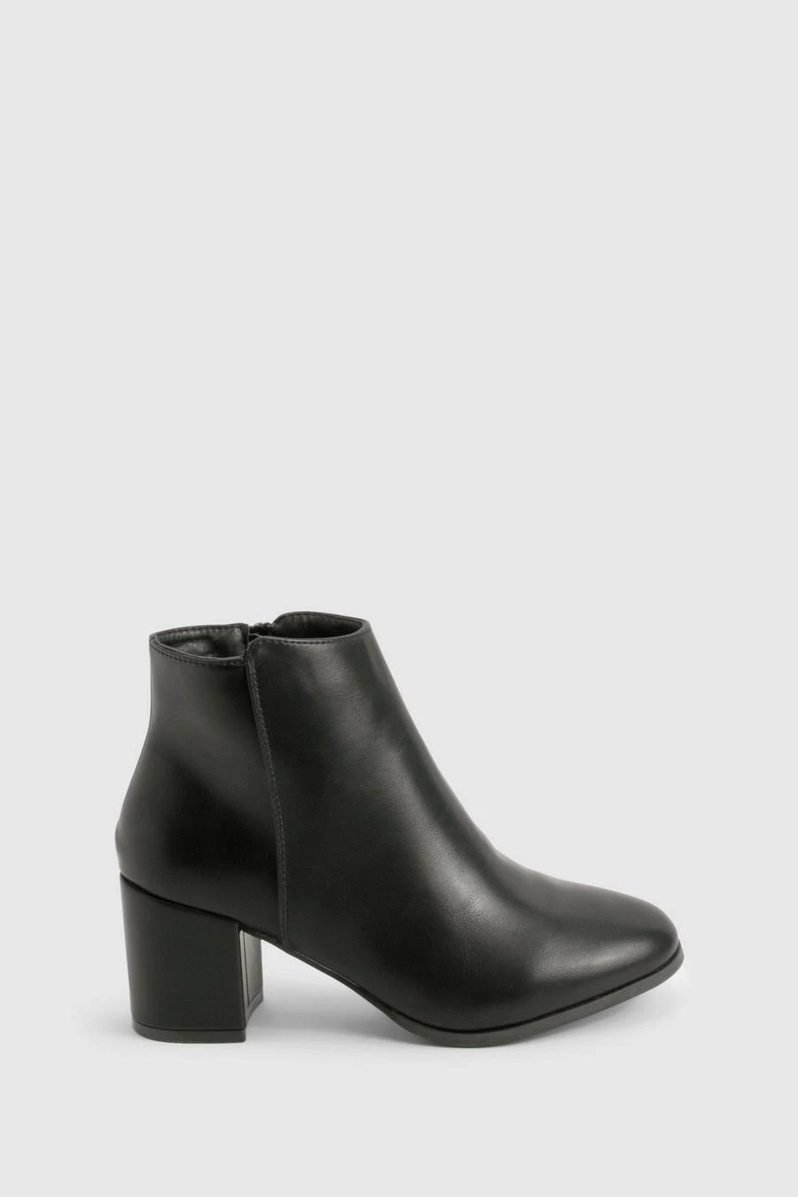 BOOHOO Wide Fit Pu Low Block Heel Ankle Boots 3 BOOHOO Wide Fit Pu Low Block Heel Ankle Boots - Image 3
