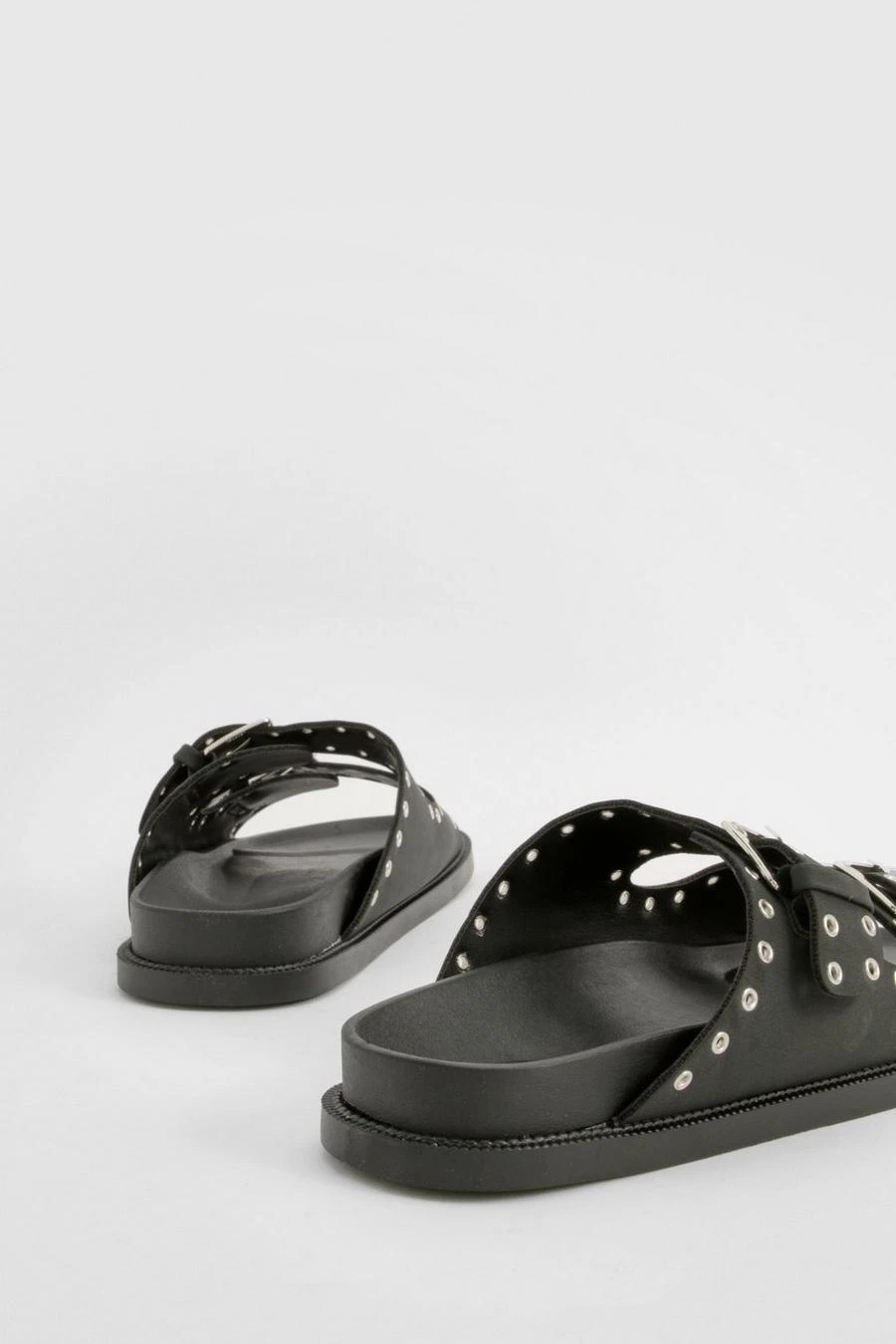 BOOHOO Wide Fit Stud Detail Double Strap Buckle Sliders 3 BOOHOO Wide Fit Stud Detail Double Strap Buckle Sliders - Image 3