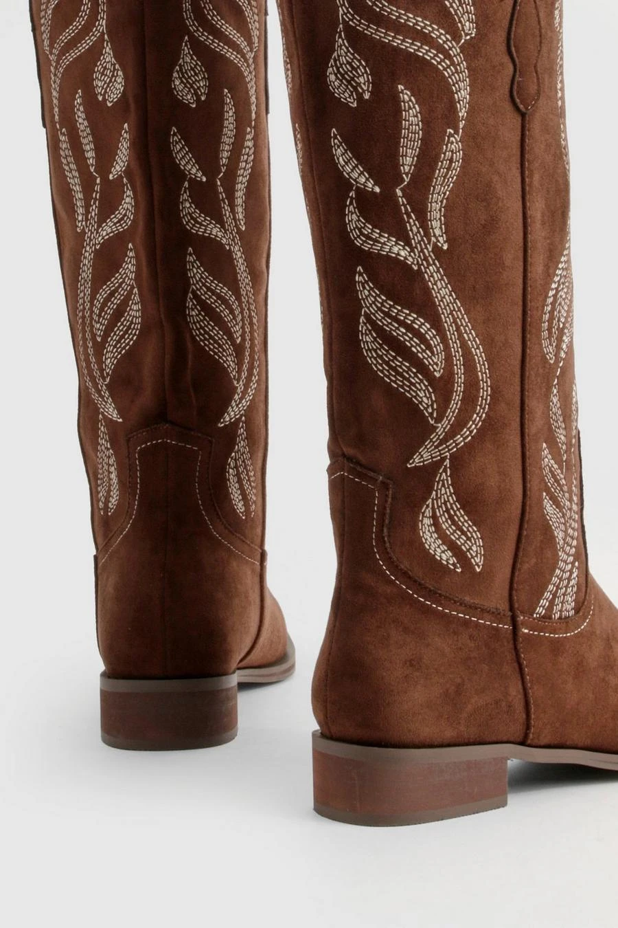 BOOHOO Embroidered Detail Flat Western Boots 4 BOOHOO Embroidered Detail Flat Western Boots - Image 4