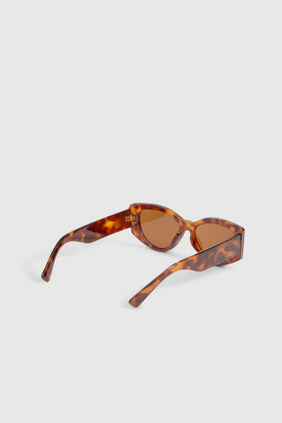 BOOHOO Tortoiseshell Rectangular Sunglasses 3 BOOHOO Tortoiseshell Rectangular Sunglasses - Image 3
