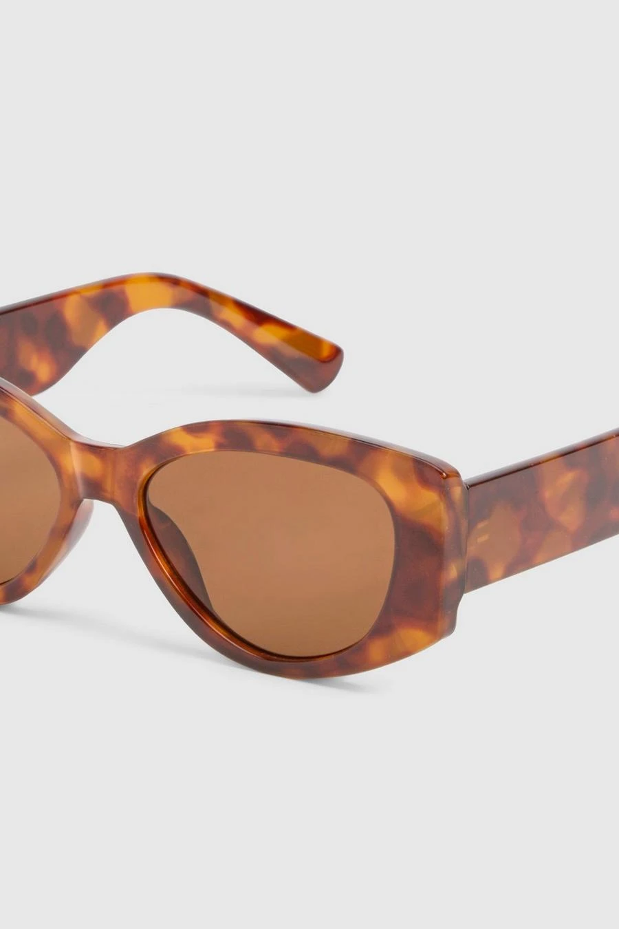 BOOHOO Tortoiseshell Rectangular Sunglasses 4 BOOHOO Tortoiseshell Rectangular Sunglasses - Image 4