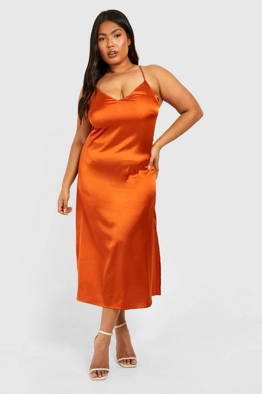BOOHOO Plus Satin V Neck Split Midi Dress 3 BOOHOO Plus Satin V Neck Split Midi Dress - Image 3