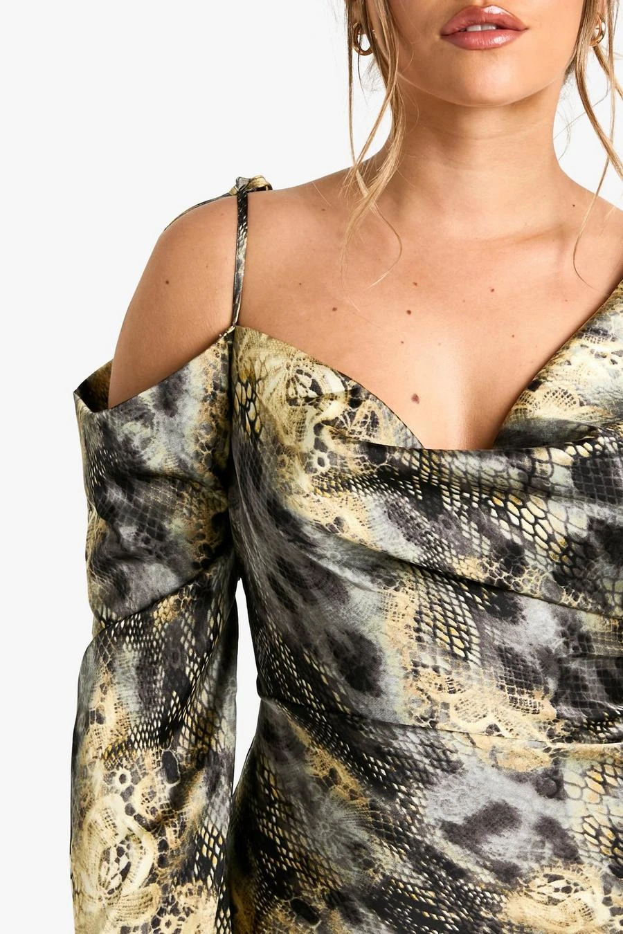 BOOHOO Petite Drape Shoulder Abstract Animal Maxi Dress 4 BOOHOO Petite Drape Shoulder Abstract Animal Maxi Dress - Image 4