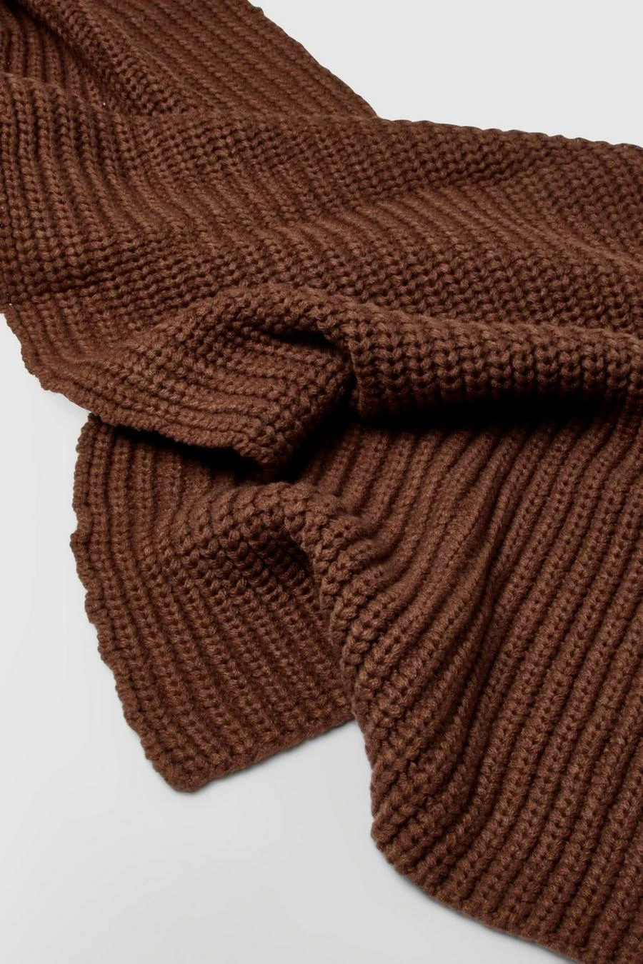 BOOHOO Chunky Ribbed Knit Long Scarf 3 BOOHOO Chunky Ribbed Knit Long Scarf - Image 3