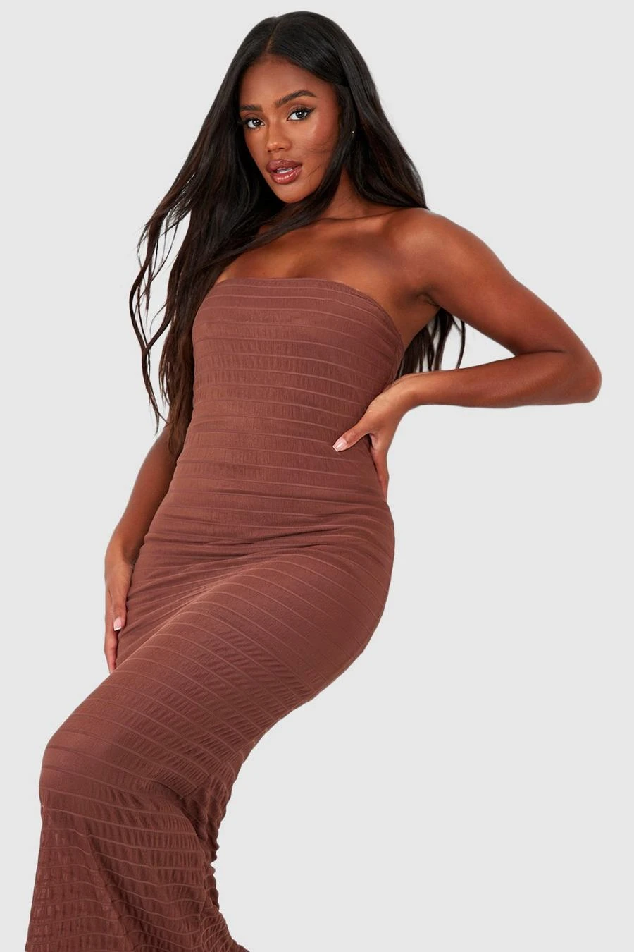 BOOHOO Textured Mesh Bandeau Maxi Dress 4 BOOHOO Textured Mesh Bandeau Maxi Dress - Image 4