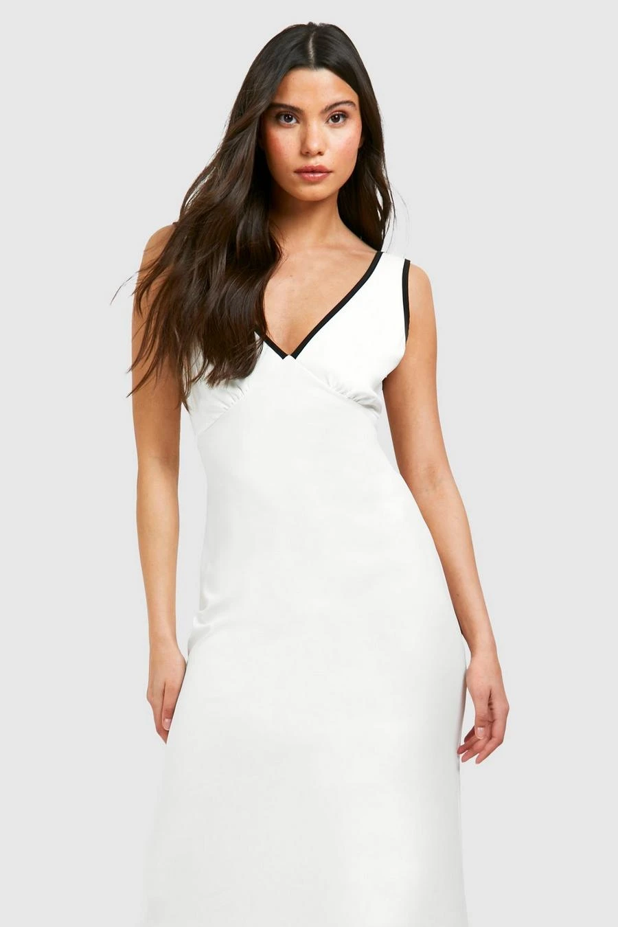 BOOHOO Contrast Binding V Front Maxi 3 BOOHOO Contrast Binding V Front Maxi - Image 3