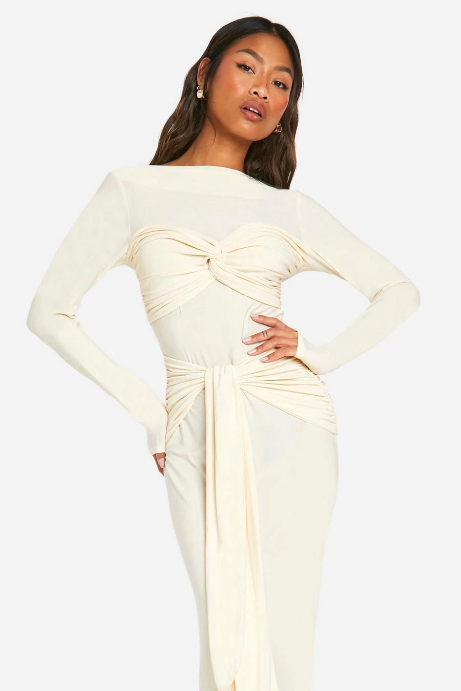 BOOHOO Ruched Twist Detail Maxi Dress 3 BOOHOO Ruched Twist Detail Maxi Dress - Image 3