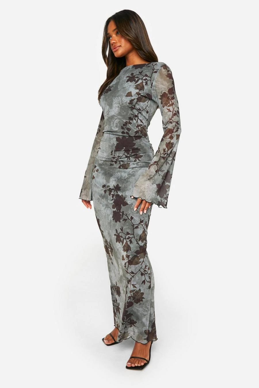 BOOHOO Blur Floral Scoop Back Maxi Dress 3 BOOHOO Blur Floral Scoop Back Maxi Dress - Image 3