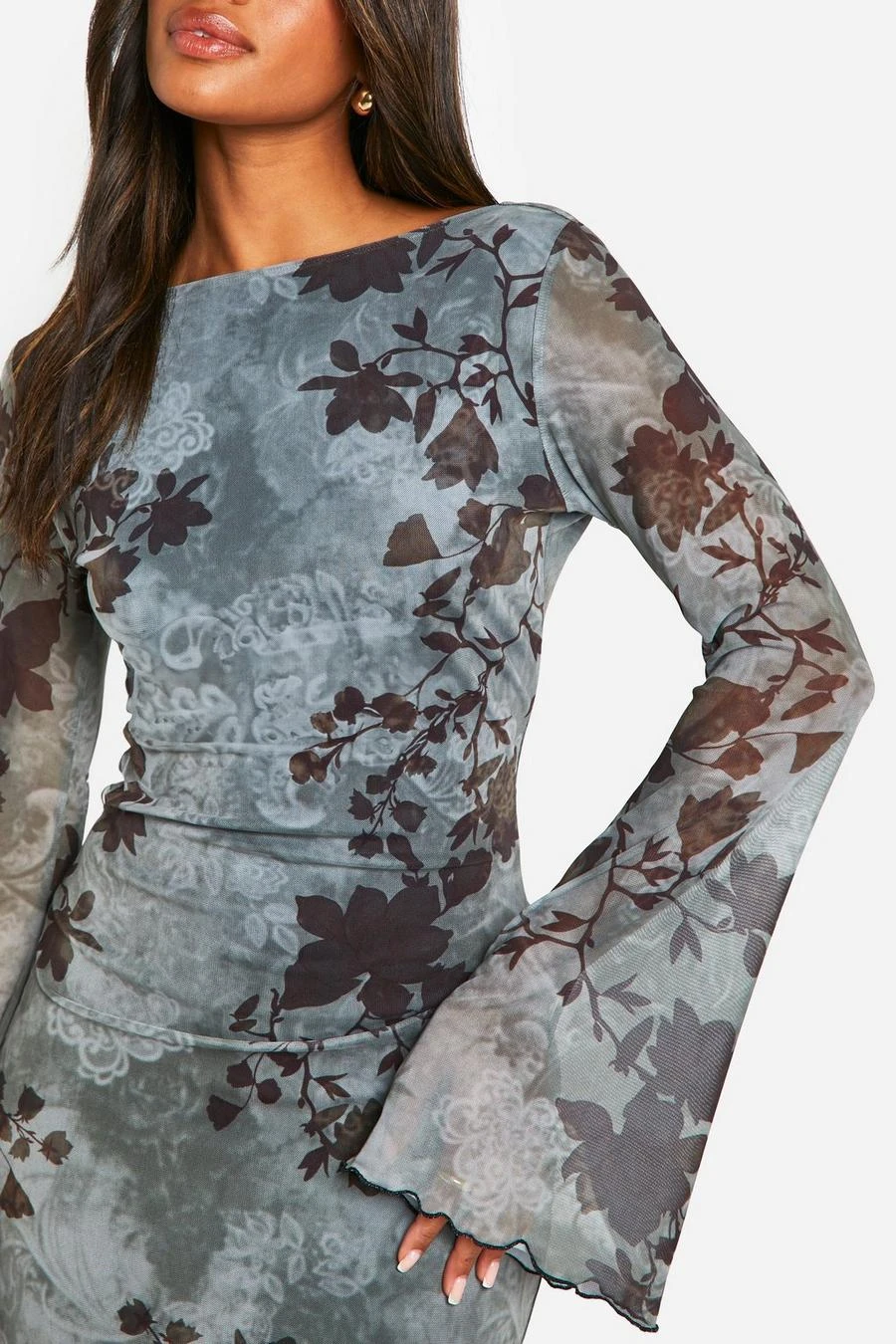 BOOHOO Blur Floral Scoop Back Maxi Dress 4 BOOHOO Blur Floral Scoop Back Maxi Dress - Image 4