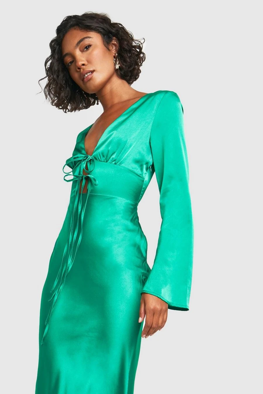 BOOHOO Tall Satin Tie Front Maxi Dress 3 BOOHOO Tall Satin Tie Front Maxi Dress - Image 3