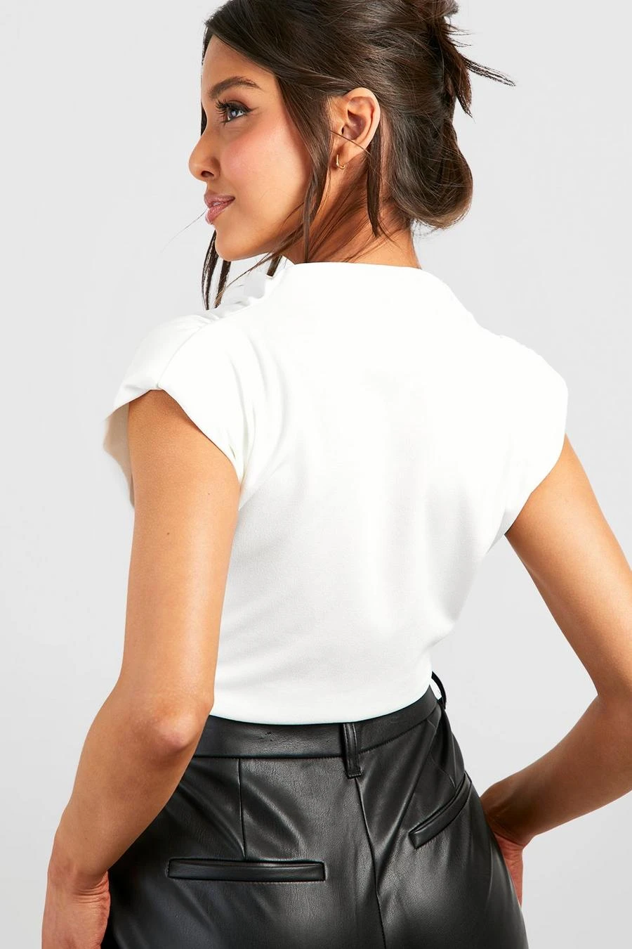 BOOHOO Ivory Cowl Neck Crepe Shoulder Pad Blouse 2 BOOHOO Ivory Cowl Neck Crepe Shoulder Pad Blouse - Image 2