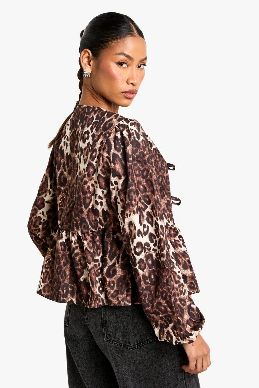 BOOHOO Dark Leopard Tie Front Puff Long Sleeve Smock Top 2 BOOHOO Dark Leopard Tie Front Puff Long Sleeve Smock Top - Image 2