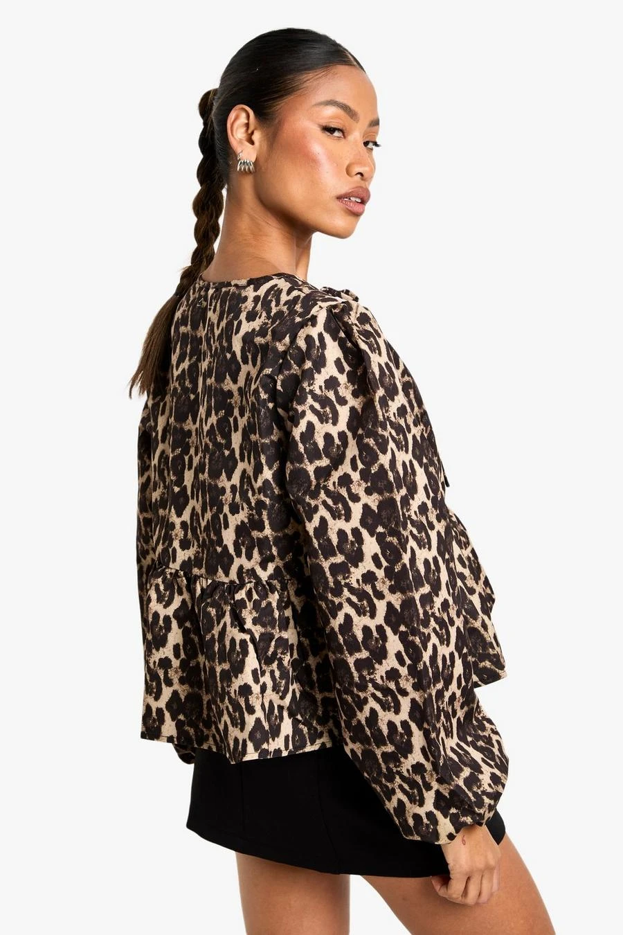 BOOHOO Leopard Tie Front Puff Long Sleeve Smock Top 2 BOOHOO Leopard Tie Front Puff Long Sleeve Smock Top - Image 2