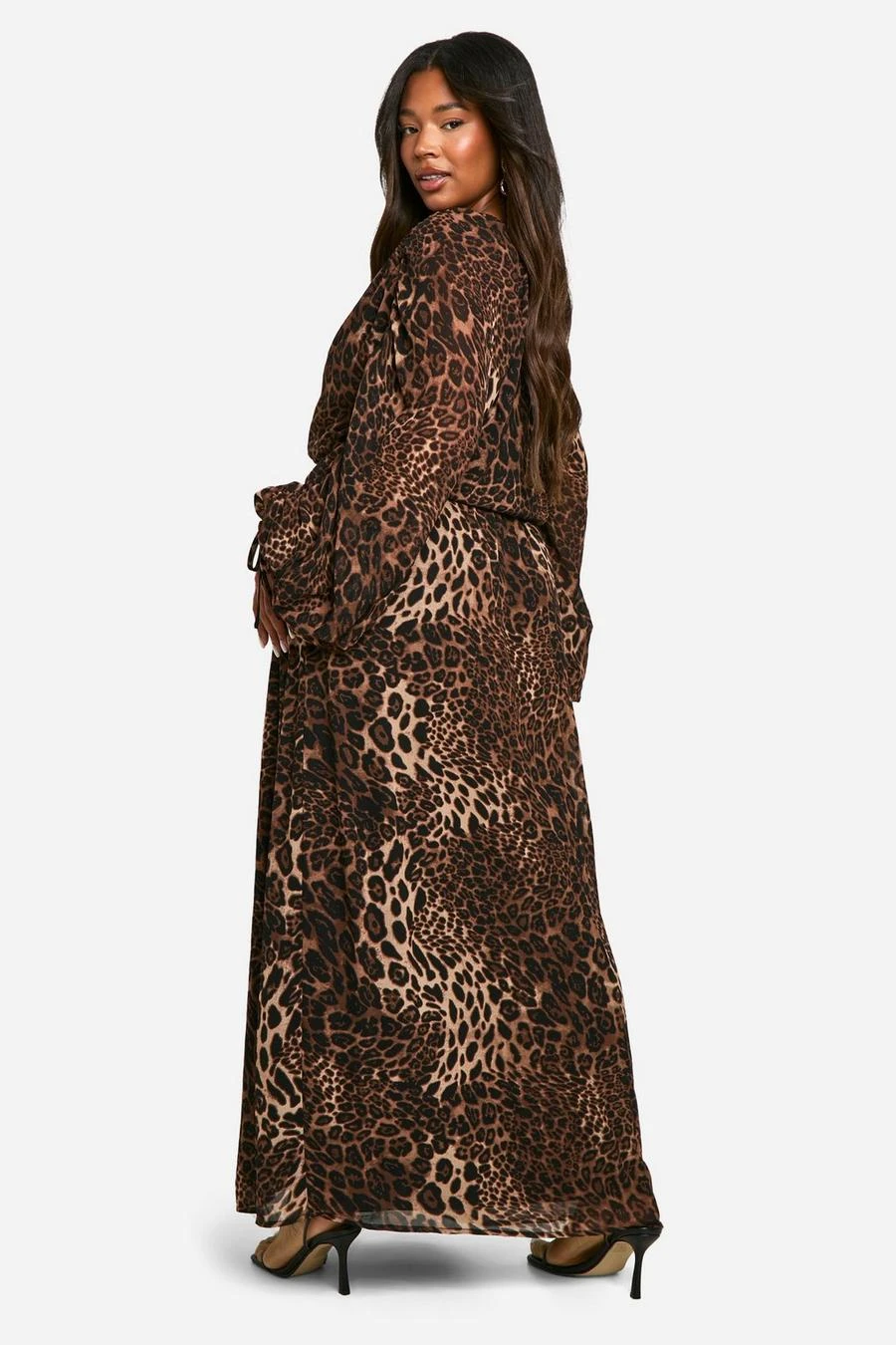 BOOHOO Plus Leopard Ruched Blouse Sleeve Maxi Dress 2 BOOHOO Plus Leopard Ruched Blouse Sleeve Maxi Dress - Image 2