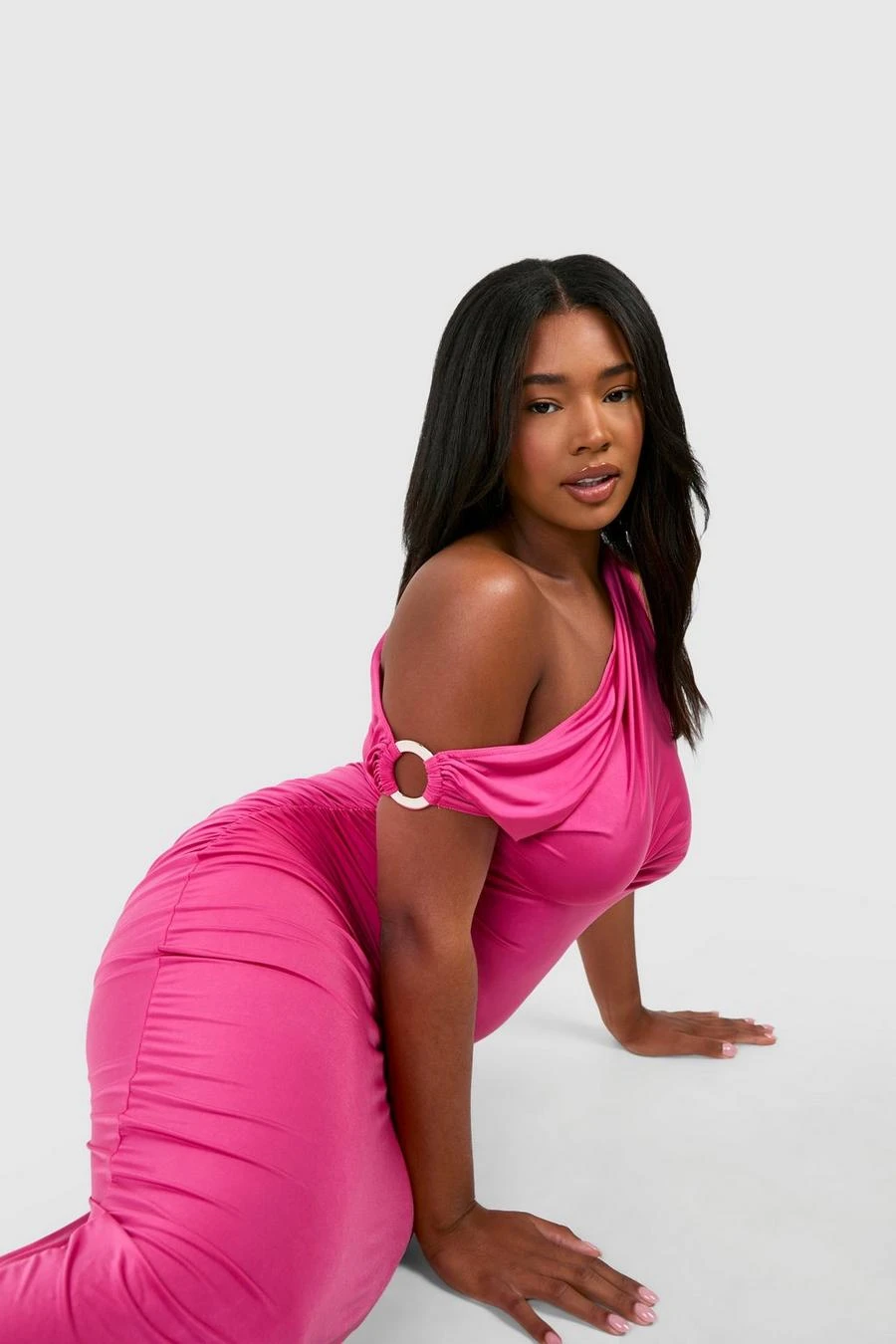 BOOHOO Plus Twisted Ring Detail Off The Shoulder Asymmetric Maxi Dress 4 BOOHOO Plus Twisted Ring Detail Off The Shoulder Asymmetric Maxi Dress - Image 4