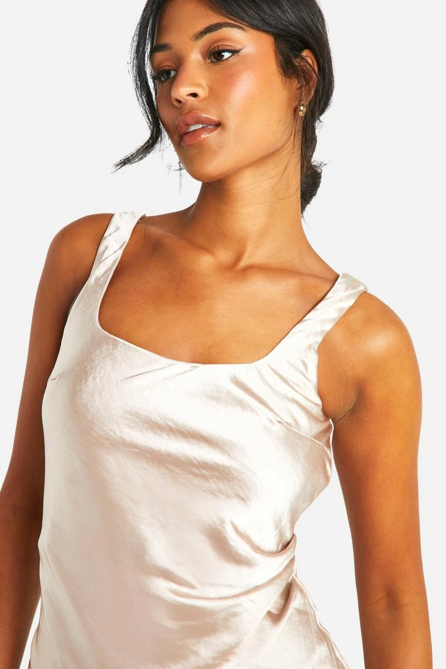 BOOHOO Tall Bridesmaid Satin Square Neck Maxi Dress 4 BOOHOO Tall Bridesmaid Satin Square Neck Maxi Dress - Image 4