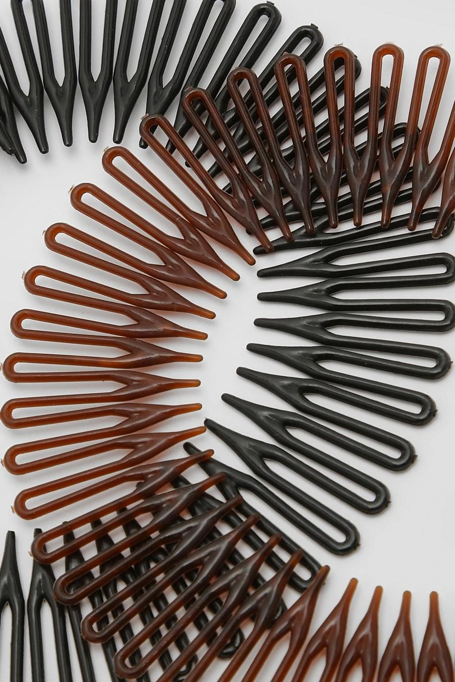 BOOHOO 2 Pack Stretch Zig Zag Headbands 2 BOOHOO 2 Pack Stretch Zig Zag Headbands - Image 2